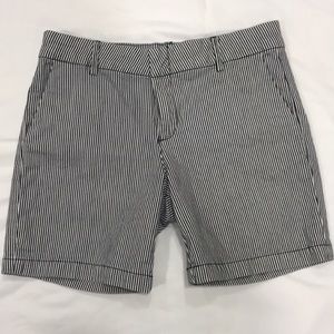 Kut from the Kloth Jenny walking shorts